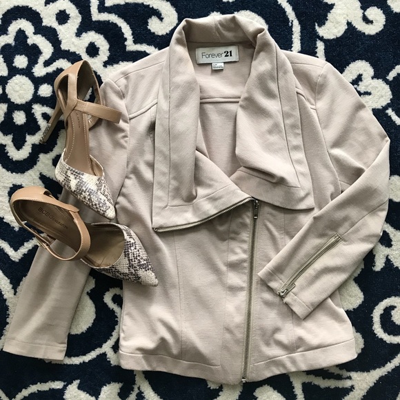 Forever 21 Jackets & Blazers - F21 • Tan/Cream Moto Jacket with Silver Detailing